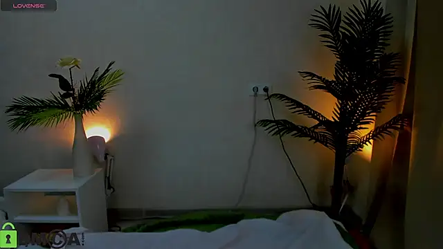 desiree doll online show from January 2026 01:01:02 AM