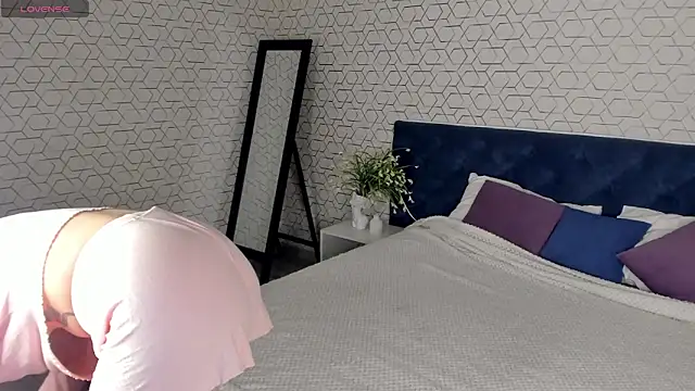 desiree doll online show from February 2026 01:05:02 AM