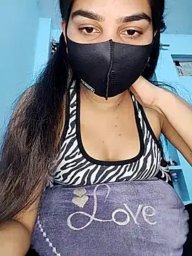 babydoll7172 online show from February 2026 07:03:01 PM