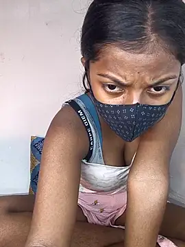Royal-girl78 online show from February 2026 07:47:01 PM