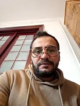 julian-112 online show from January 2026 01:47:02 PM