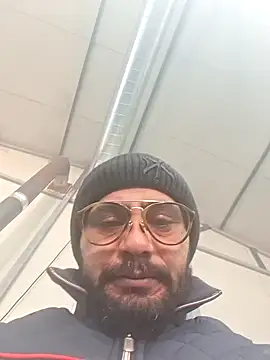 julian-112 online show from January 2026 09:16:02 AM