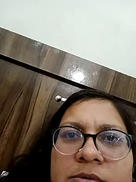 piryasharma005 online show from February 2026 07:24:01 PM