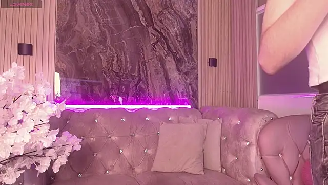 Allison Parker1  online show from February 2026 12:25:02 PM