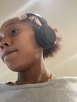 Tamiii420 online show from April 2026 05:36:01 PM