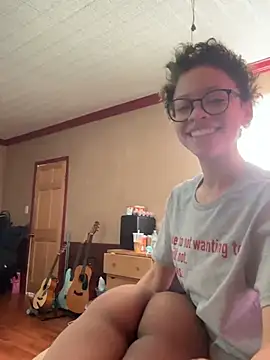 Tamiii420 online show from February 2026 04:03:01 PM