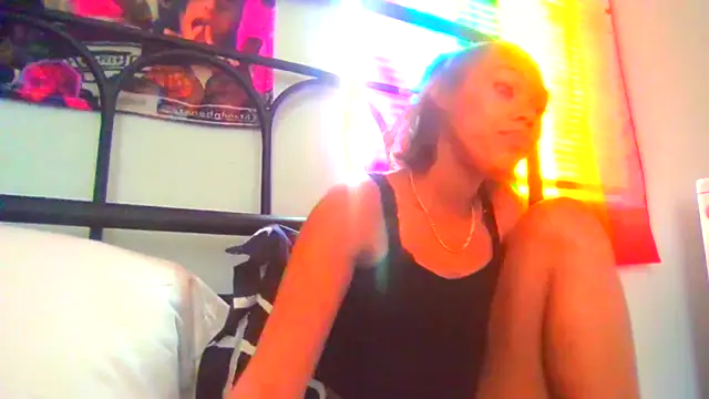 Tamiii420 online show from March 2026 08:13:01 PM