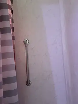 Tamiii420 online show from April 2026 04:46:02 PM