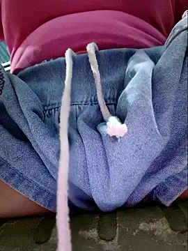 Snapshot of linhha23 chatting on March 2026 12:32:02 PM linhha23 online show from March 2026 12:32:02 PM