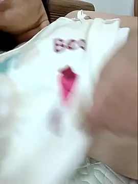 Snapshot of linhha23 chatting on April 2026 02:21:02 PM linhha23 online show from April 2026 02:21:02 PM