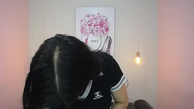 Snapshot of Adri_gomez_x chatting on April 2026 01:14:02 PM Adri gomez x online show from April 2026 01:14:02 PM
