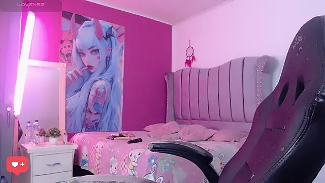 eimy hot19 online show from February 2026 03:45:01 PM