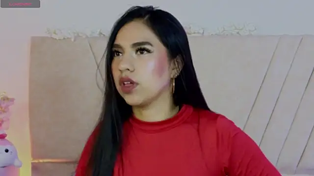 Snapshot of DulceRouss_ chatting on April 2026 11:55:02 AM DulceRouss online show from April 2026 11:55:02 AM