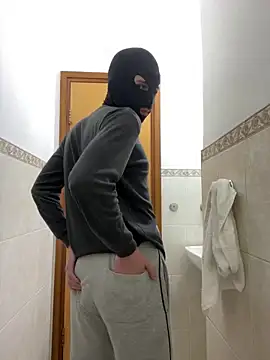 petiteyanel online show from February 2026 11:13:02 PM