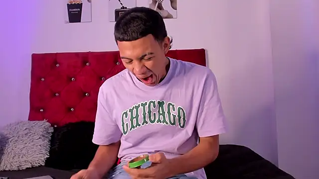 Liamsubtle01 online show from January 2026 11:27:01 AM