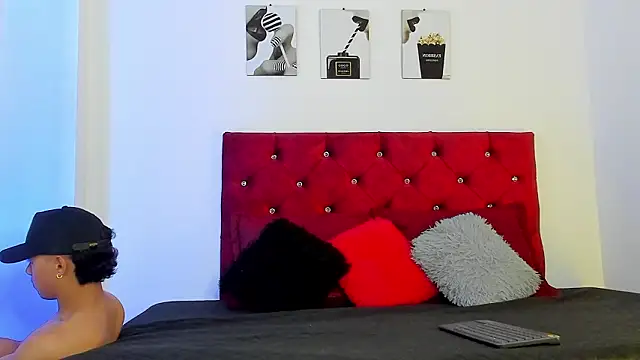 Liamsubtle01 online show from March 2026 11:16:02 AM