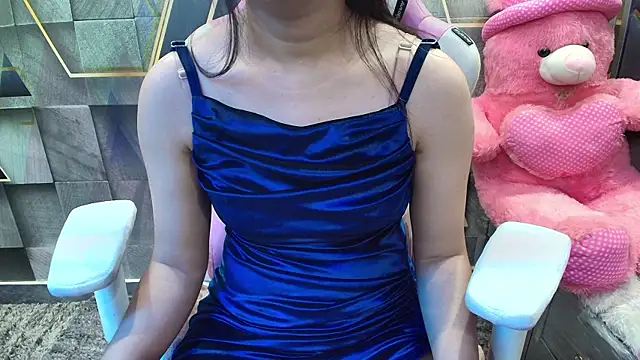 NymphoIsLive online show from April 2026 05:15:02 PM