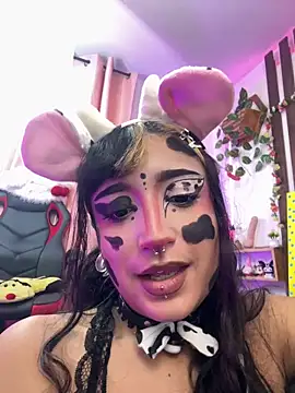 MeowMota  online show from May 2026 07:42:02 PM