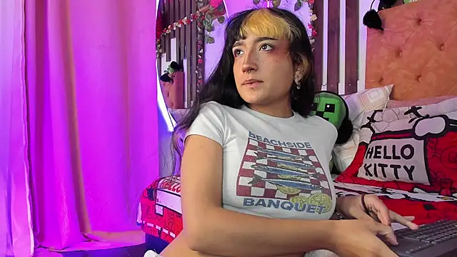 MeowMota  online show from April 2026 06:33:02 PM