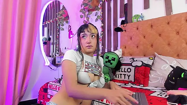 MeowMota  online show from April 2026 06:25:02 PM