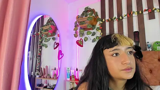 MeowMota  online show from May 2026 06:00:01 PM