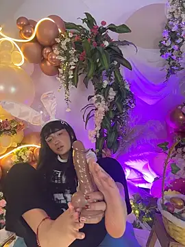 MeowMota  online show from April 2026 07:00:01 PM