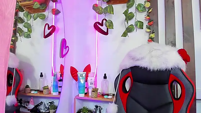 MeowMota  online show from May 2026 05:29:02 PM