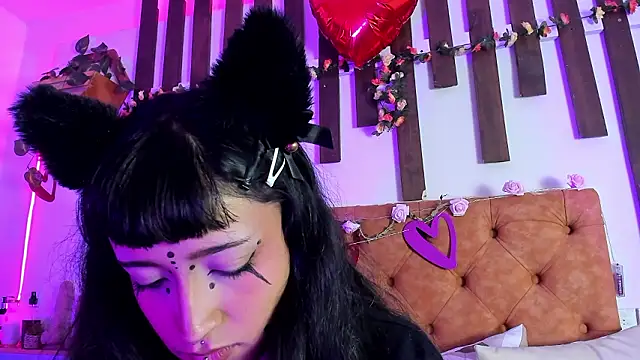 MeowMota  online show from February 2026 06:04:02 PM