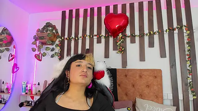 MeowMota  online show from May 2026 06:11:01 PM