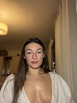 MiaLovesxx online show from January 2026 11:25:01 AM