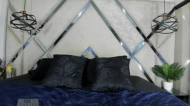 Andyy07  online show from January 2026 08:57:01 PM