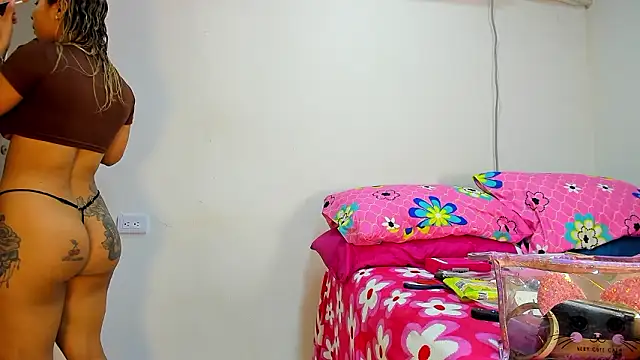 vennuss19 online show from February 2026 08:39:02 PM