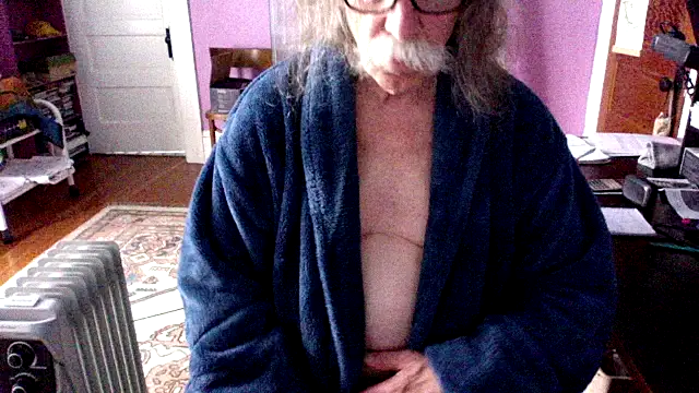 Snapshot of LickYourYoni chatting on April 2026 03:02:01 PM LickYourYoni online show from April 2026 03:02:01 PM