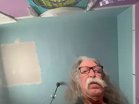 Snapshot of LickYourYoni chatting on February 2026 03:33:01 PM LickYourYoni online show from February 2026 03:33:01 PM