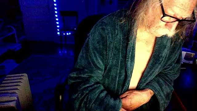 LickYourYoni online show from April 2026 01:29:02 PM