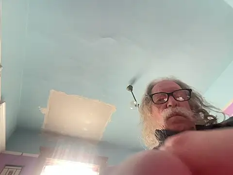 Snapshot of LickYourYoni chatting on February 2026 08:39:02 PM LickYourYoni online show from February 2026 08:39:02 PM