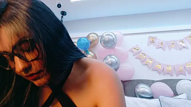 AlmaRose  online show from March 2026 12:28:02 PM