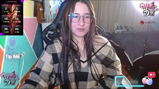 Snapshot of Mysticdooll69 chatting on May 2026 09:54:01 PM Mysticdooll69 online show from May 2026 09:54:01 PM