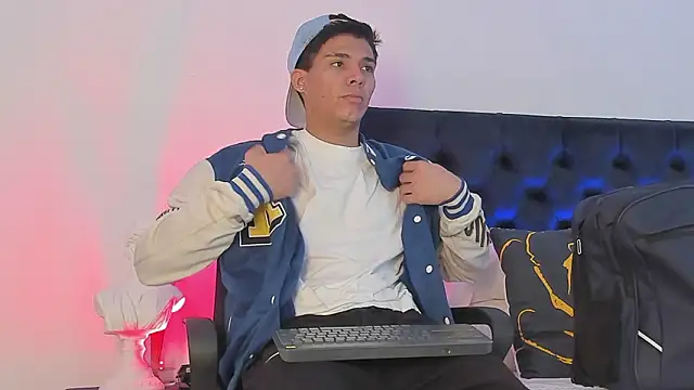 Snapshot of Marcus_Moreno chatting on February 2026 12:00:01 AM Marcus Moreno online show from February 2026 12:00:01 AM