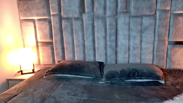 azul veraa online show from March 2026 12:23:01 PM