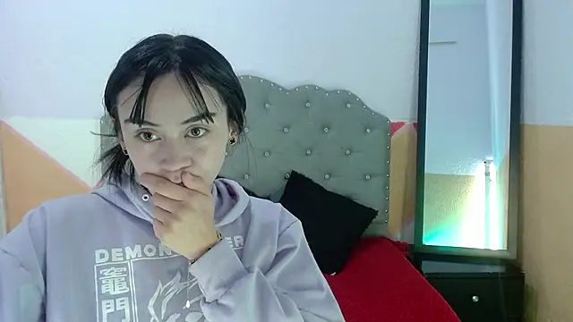 Snapshot of sofiaspring chatting on July 2026 04:06:02 PM sofiaspring online show from July 2026 04:06:02 PM