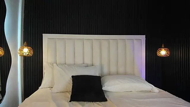 PandoraMiller online show from April 2026 05:16:02 PM