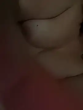 Snapshot of Ronde_chaude chatting on February 2026 10:26:01 AM Ronde chaude online show from February 2026 10:26:01 AM