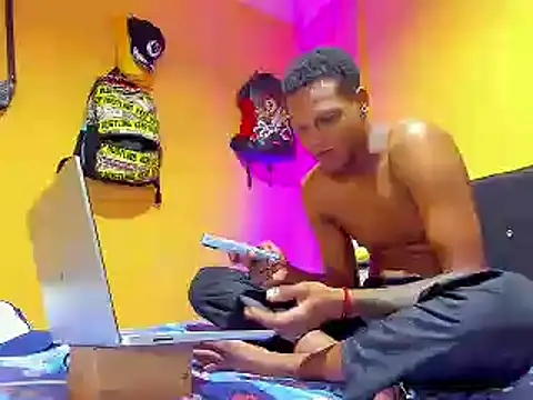 aunstin mohamme online show from January 2026 12:14:02 AM