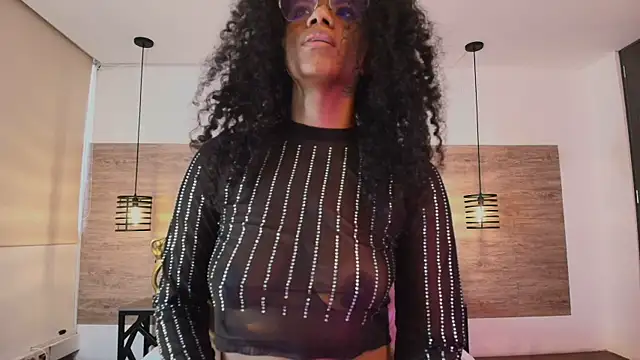 Ellie-Alves online show from April 2026 04:30:02 PM