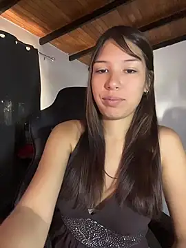 Kitty20205 online show from July 2026 03:33:02 PM