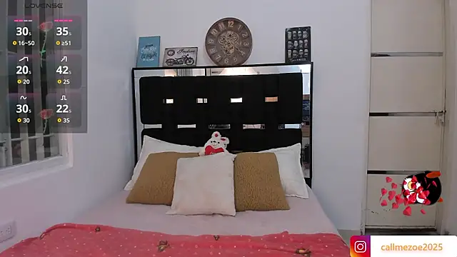 zoe siren online show from March 2026 11:21:02 PM