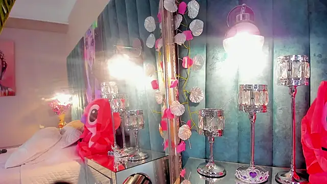 mia ellieth online show from April 2026 05:42:01 AM