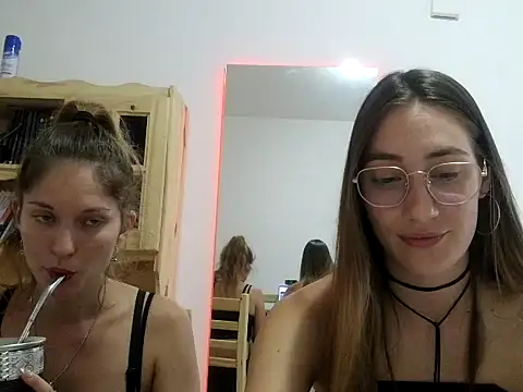 Noracherry online show from February 2026 09:25:02 PM