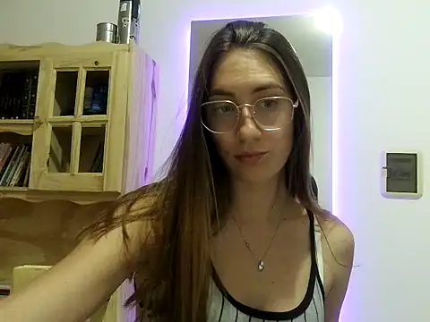 Noracherry online show from February 2026 06:30:02 PM